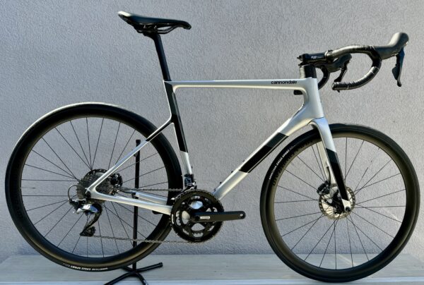 Bicicleta de Carbono Cannondale SuperSix Evo Shimano Ultegra - 56 1