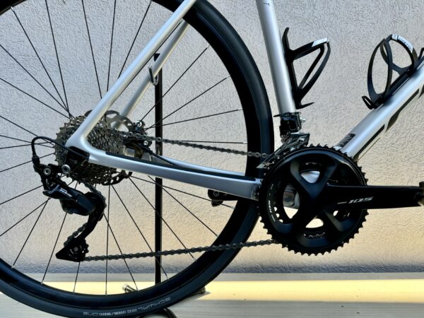 Bicicleta de Carbono Scott Addict 20 Shimano 105 - 56 2