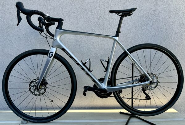 Bicicleta de Carbono Scott Addict 20 Shimano 105 - 56 11