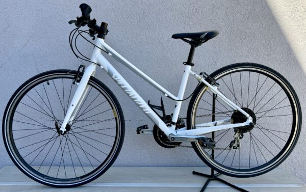 Bicicleta de Alumínio Specialized City Vita Shimano Altus - M 2