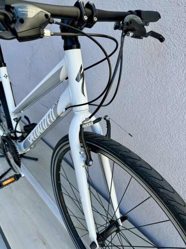 Bicicleta de Alumínio Specialized City Vita Shimano Altus - M 8