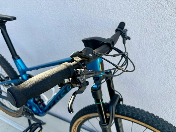 Bicicleta de Carbono Sense Invictus Shimano XT - M 8